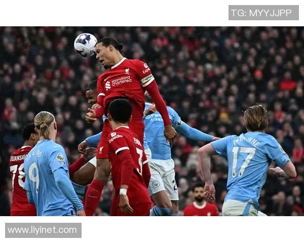利物浦与曼联激战正酣图文直播全程回顾与精彩瞬间分享